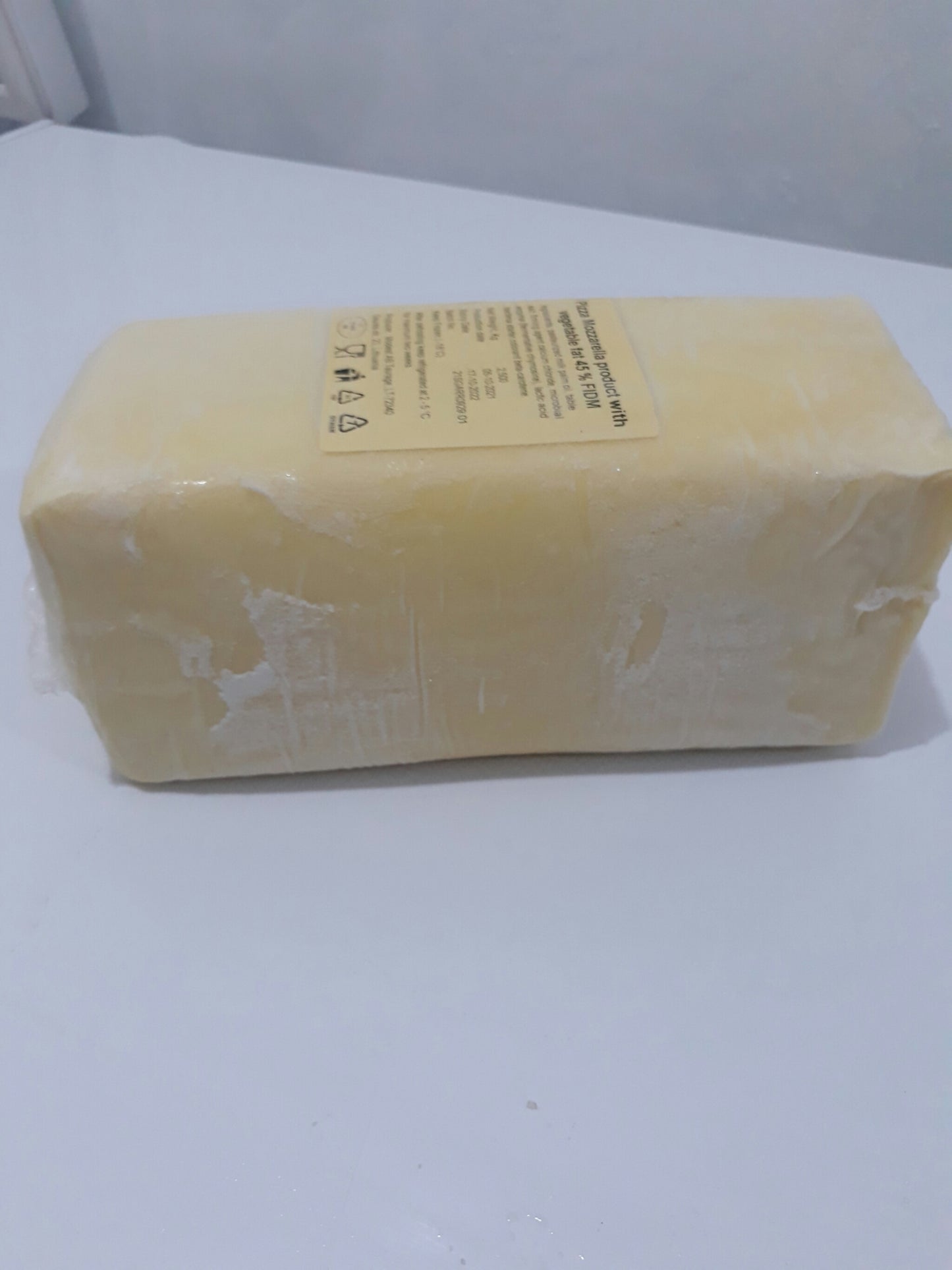 Vilvi YELLOW MOZZARELLA Cheese Block 2.5kg