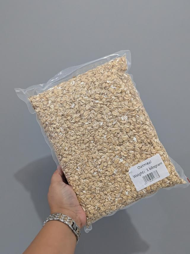 Old Fashion ROLLED OATS 1kg - sugar free healthy rolled oats - Exp. Date June 2027