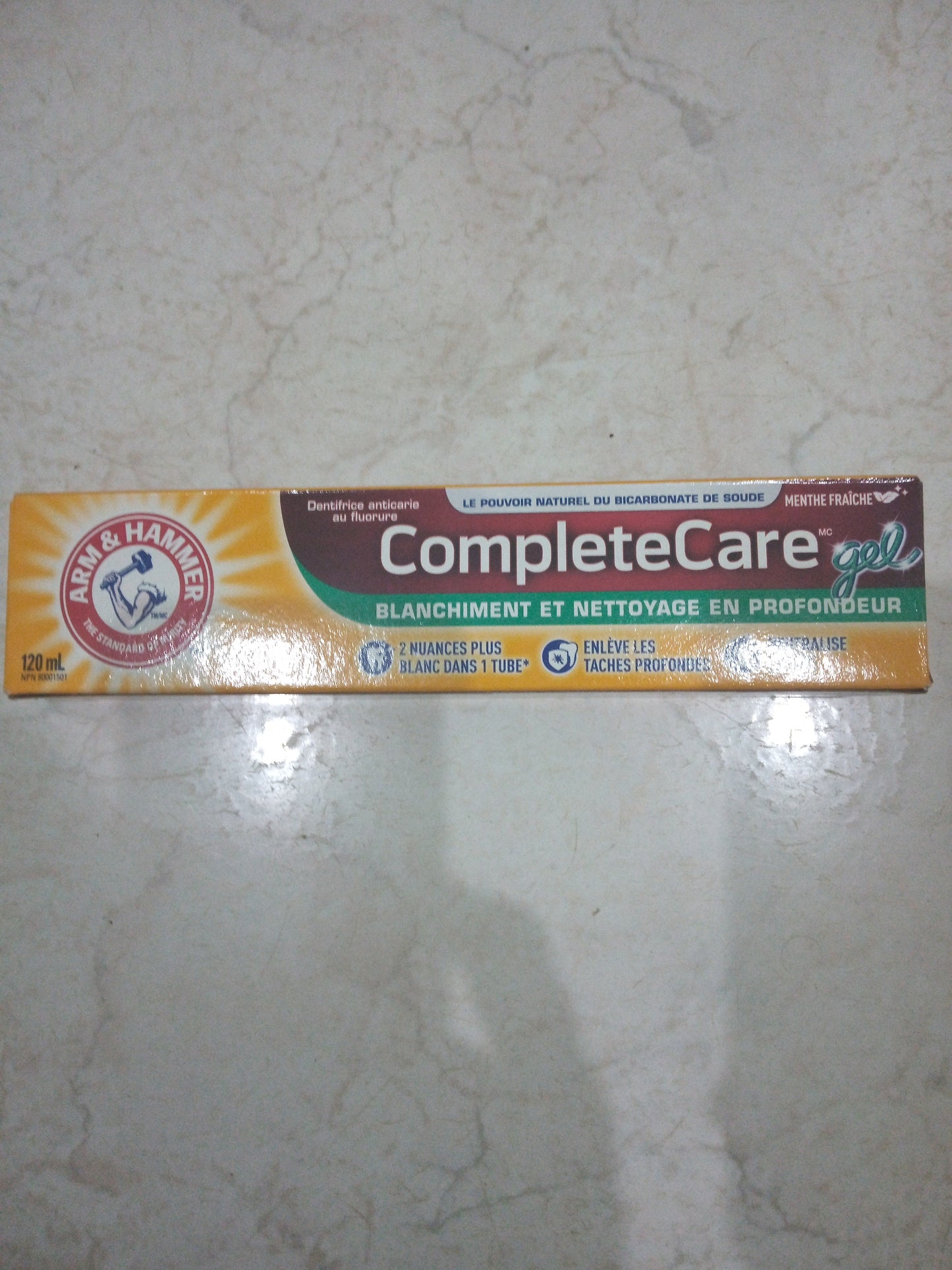 Arm & Hammer COMPLETE CARE GEL WHITENING & DEEP CLEANING FLOURIDE ANTICAVITY TOOTHPASTE 120ml