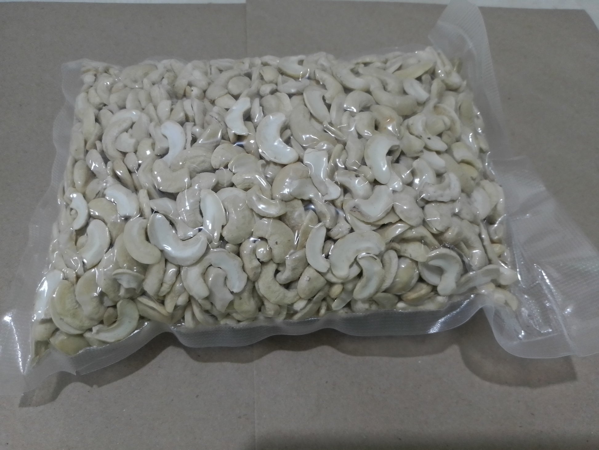 Palawan's Split ROASTED CASHEW NUTS 1kg