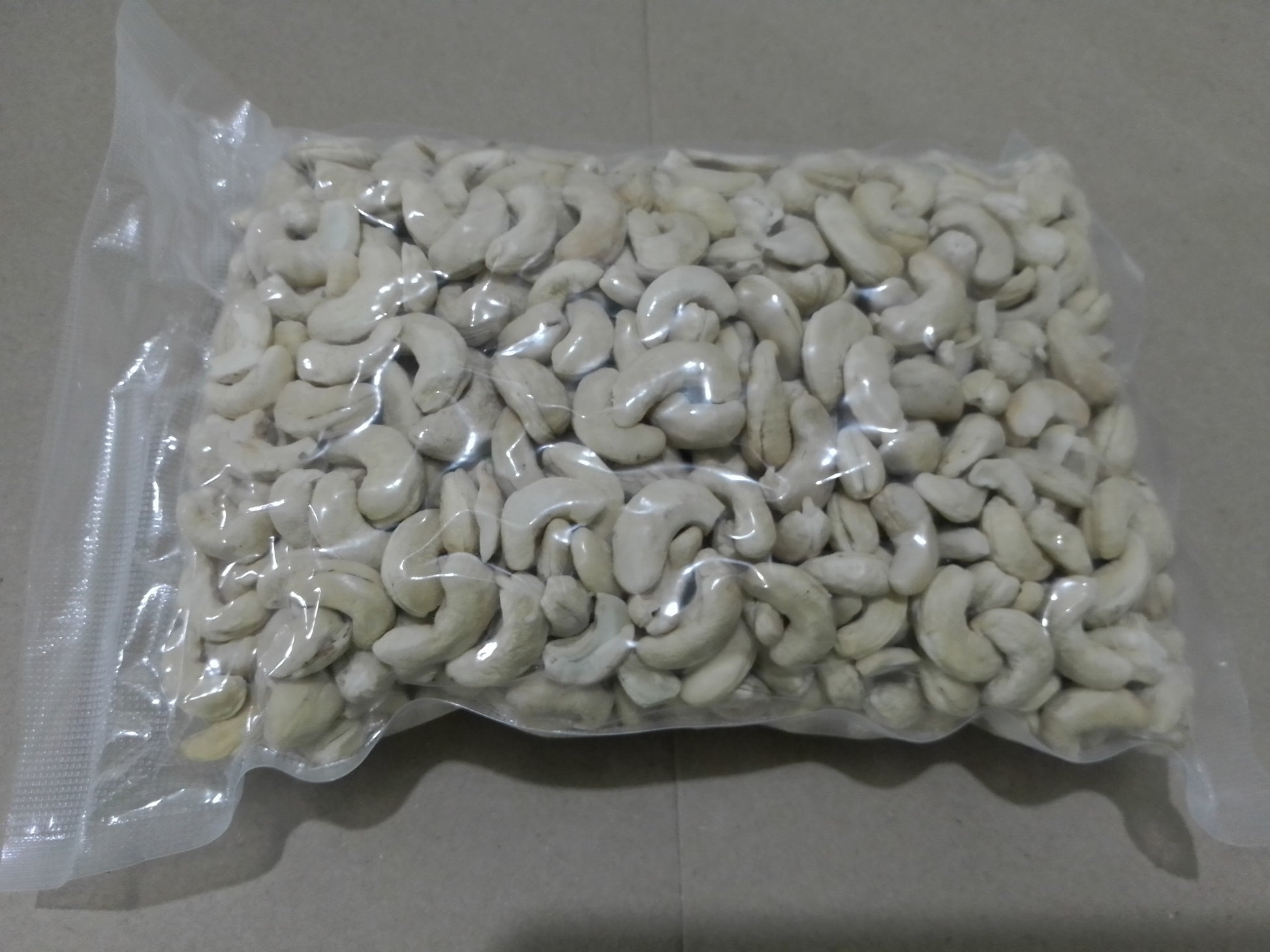 Palawan's Whole ROASTED CASHEW NUTS 1kg - Kasoy