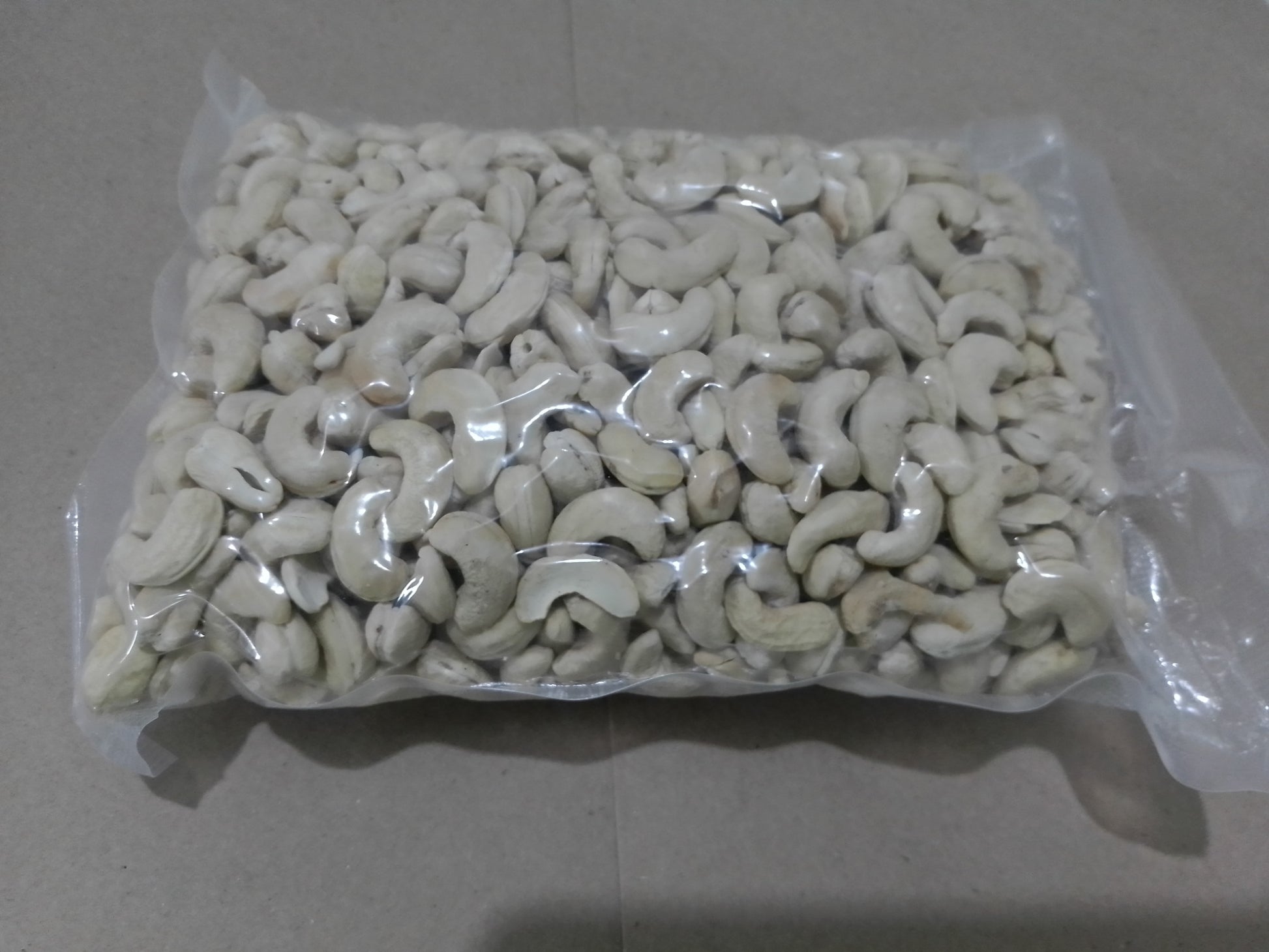 Palawan's Whole ROASTED CASHEW NUTS 1kg - Kasoy